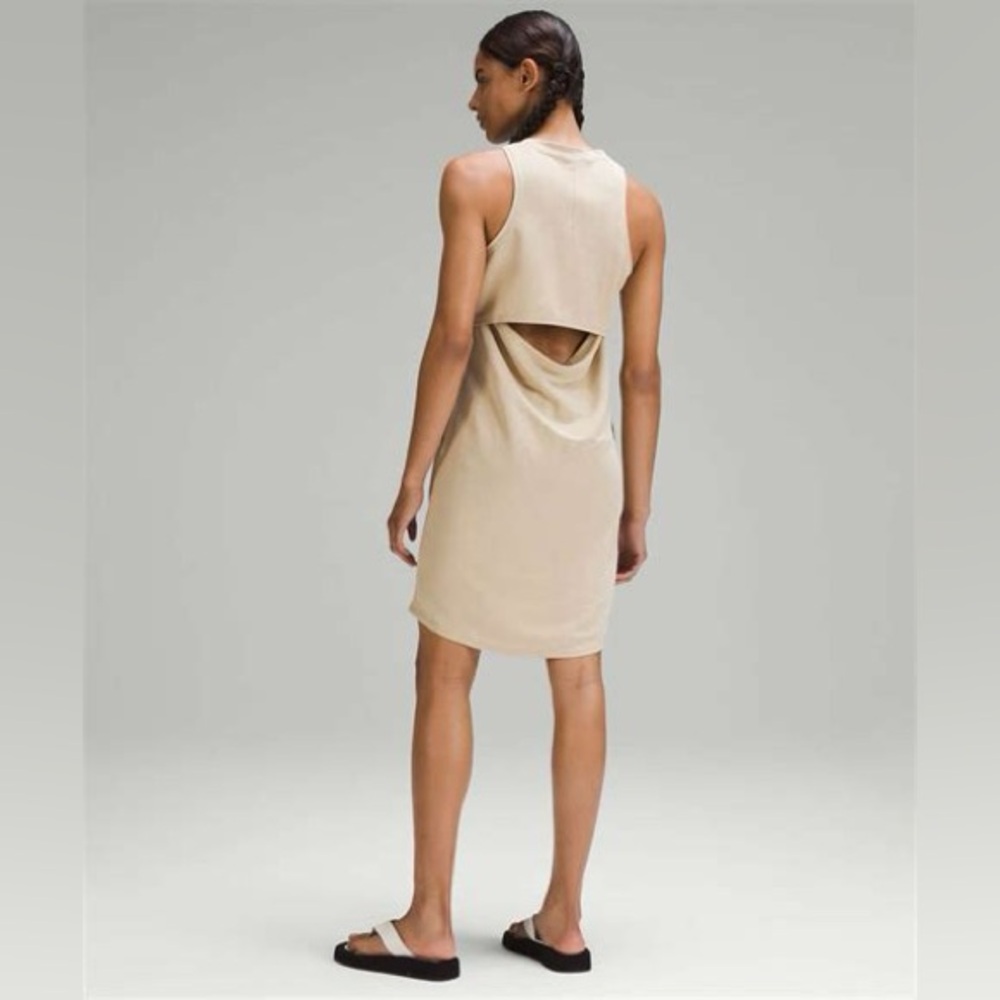 NWT Lululemon Back Vent Tank Dress Sz. 6